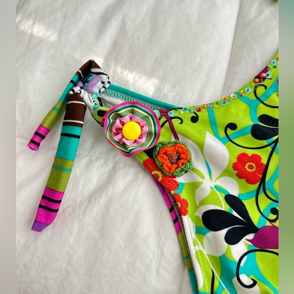 Colombian Beaded, Crochet, & Double Sided One piece Bathingsuit Size Small 4/6 - Picture 2 of 9